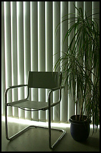 Stuhl by Tom Heller stuhl